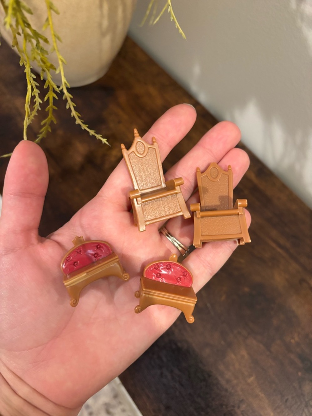 Disney Monorail Miniature Brown and Red Thrones & Benches Playset Accessories